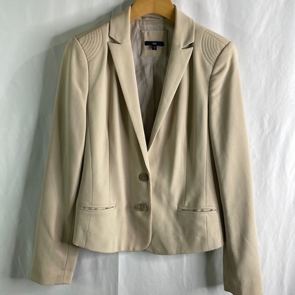 Gap cream, crêpe jacket, blazer with embroidered shoulders